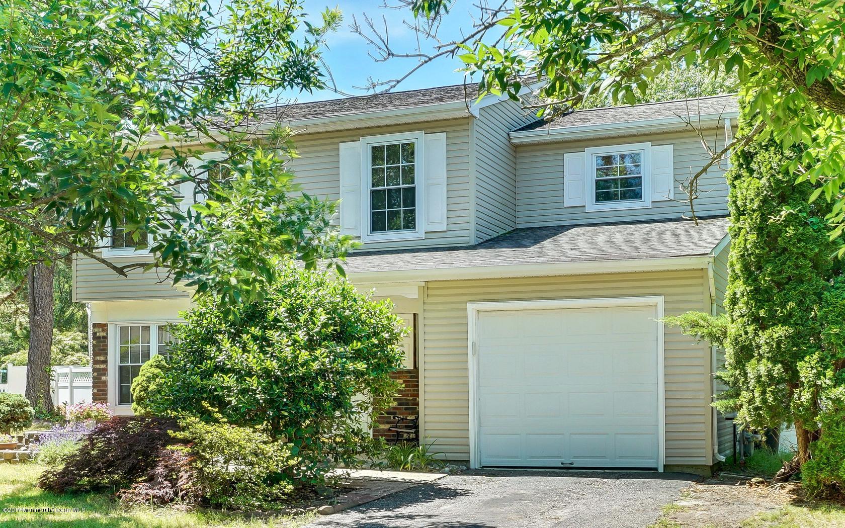 53 Appletree Road Howell, NJ 07731 - Photo 3 of 31 1