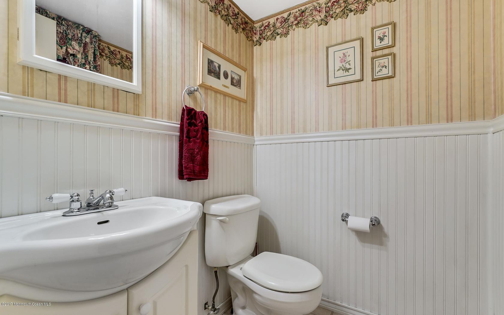 53 Appletree Road Howell, NJ 07731 - Photo 8 of 31 8