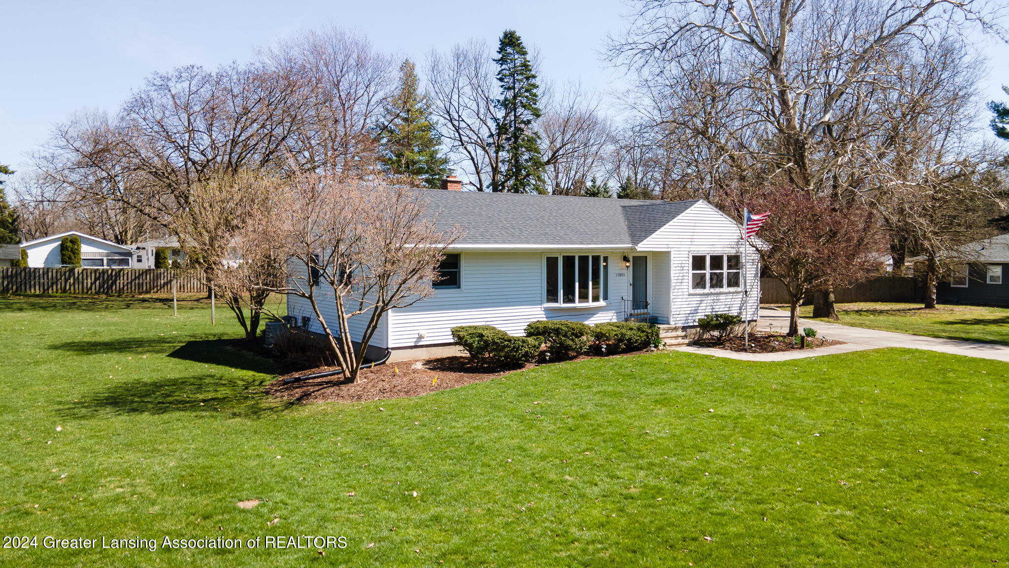 15803 Brook Road Lansing, MI 48906 - Photo 3 of 29 15803BROOK22