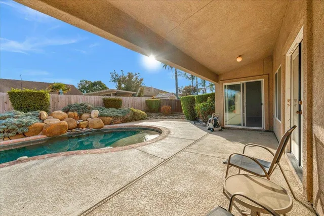 $549,000 | 1947 West Hampton Drive, Hanford, CA 93230