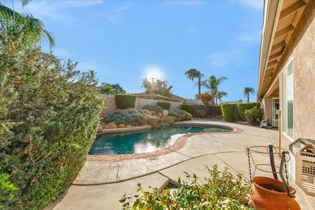 $549,000 | 1947 West Hampton Drive, Hanford, CA 93230