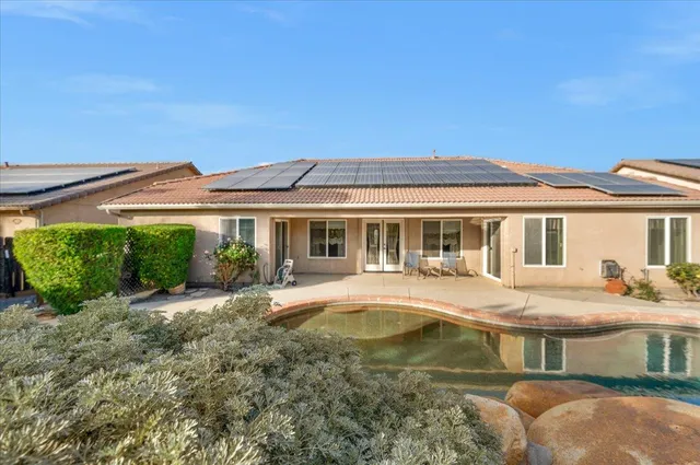 $549,000 | 1947 West Hampton Drive, Hanford, CA 93230