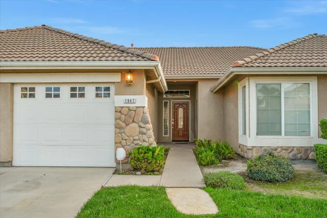 $549,000 | 1947 West Hampton Drive, Hanford, CA 93230