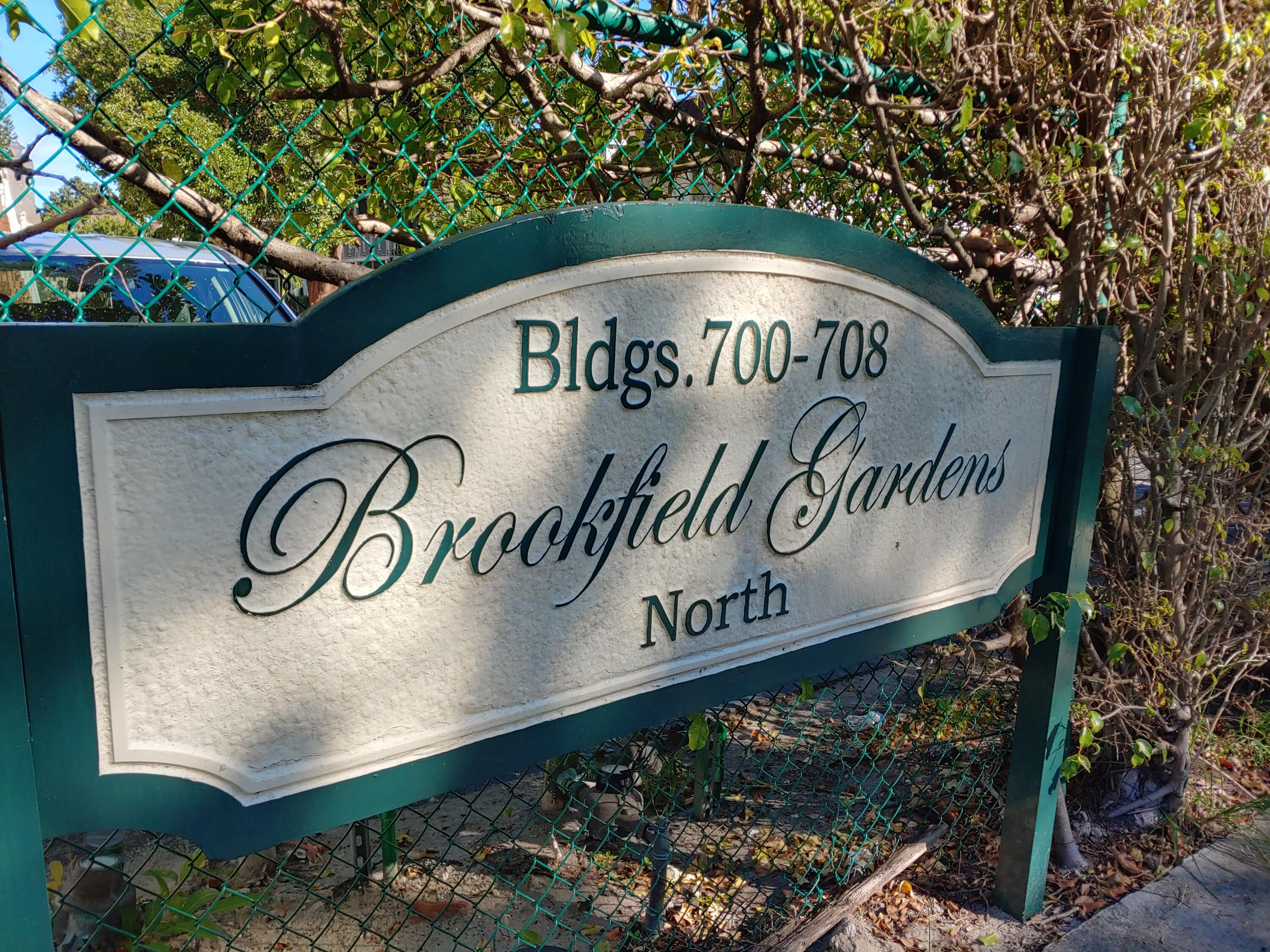 Brookfield Gardens Fasci Garden