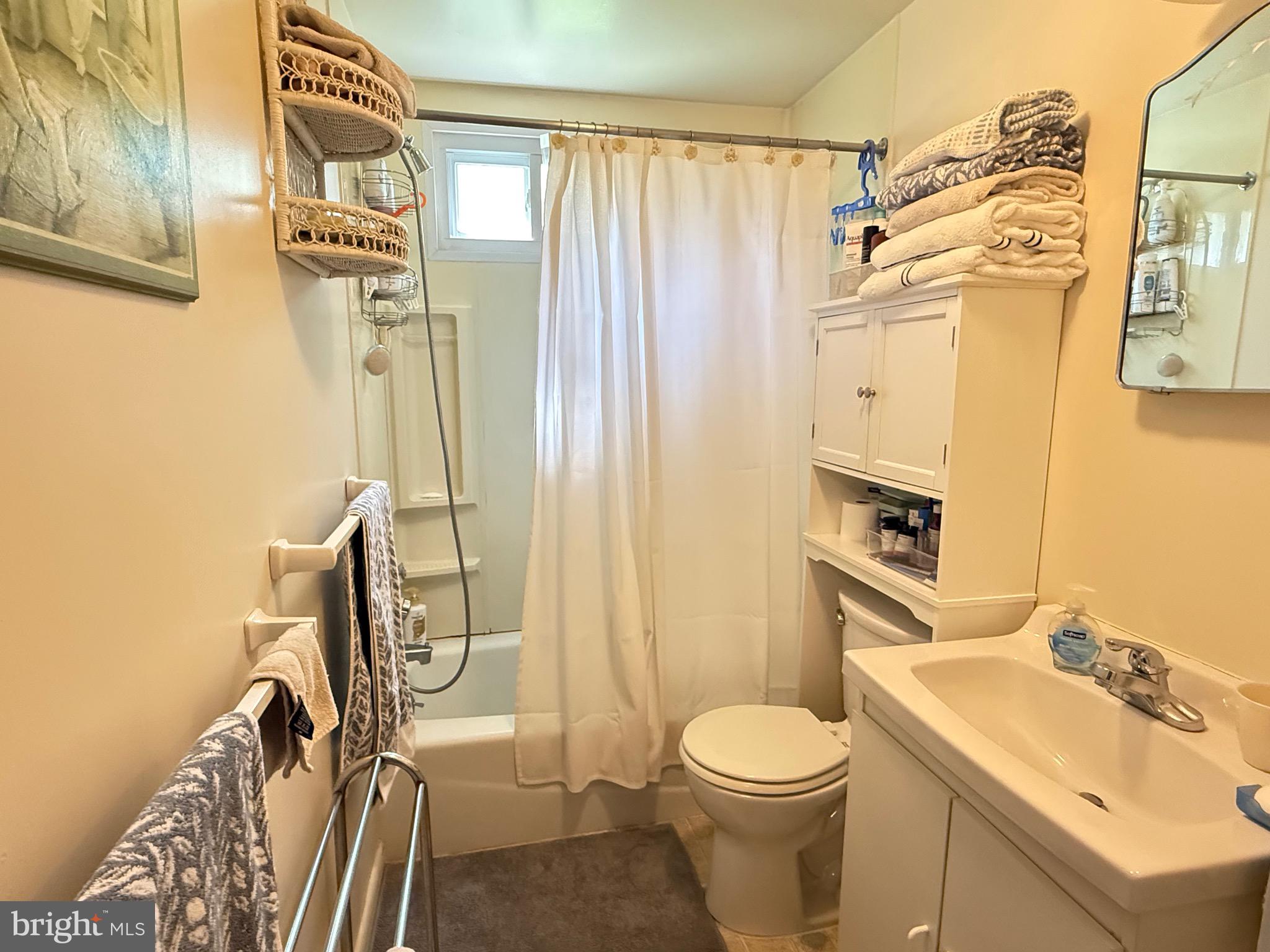 505 Ryers Avenue Cheltenham, PA 19012 - Photo 8 of 34 Bathroom