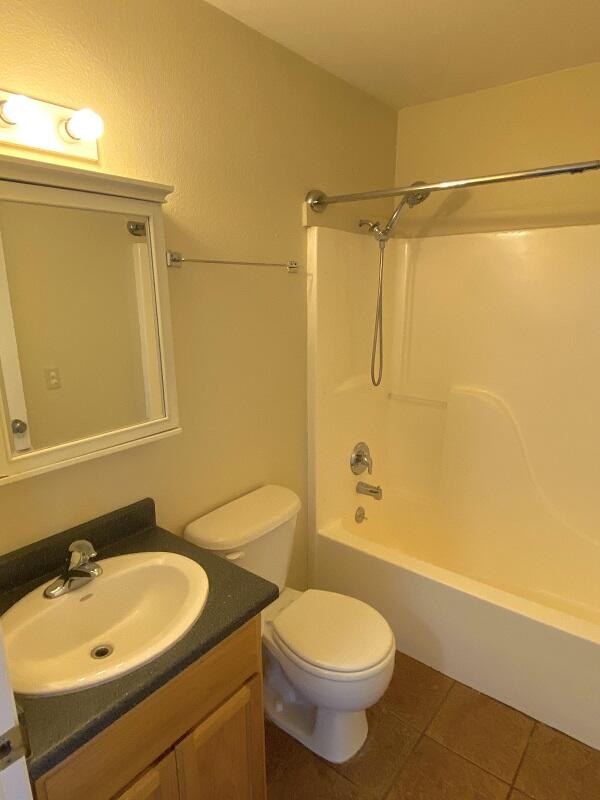 132 Ocean View Road Shelter Cove, CA 95589 - Photo 7 of 17 Bathroom