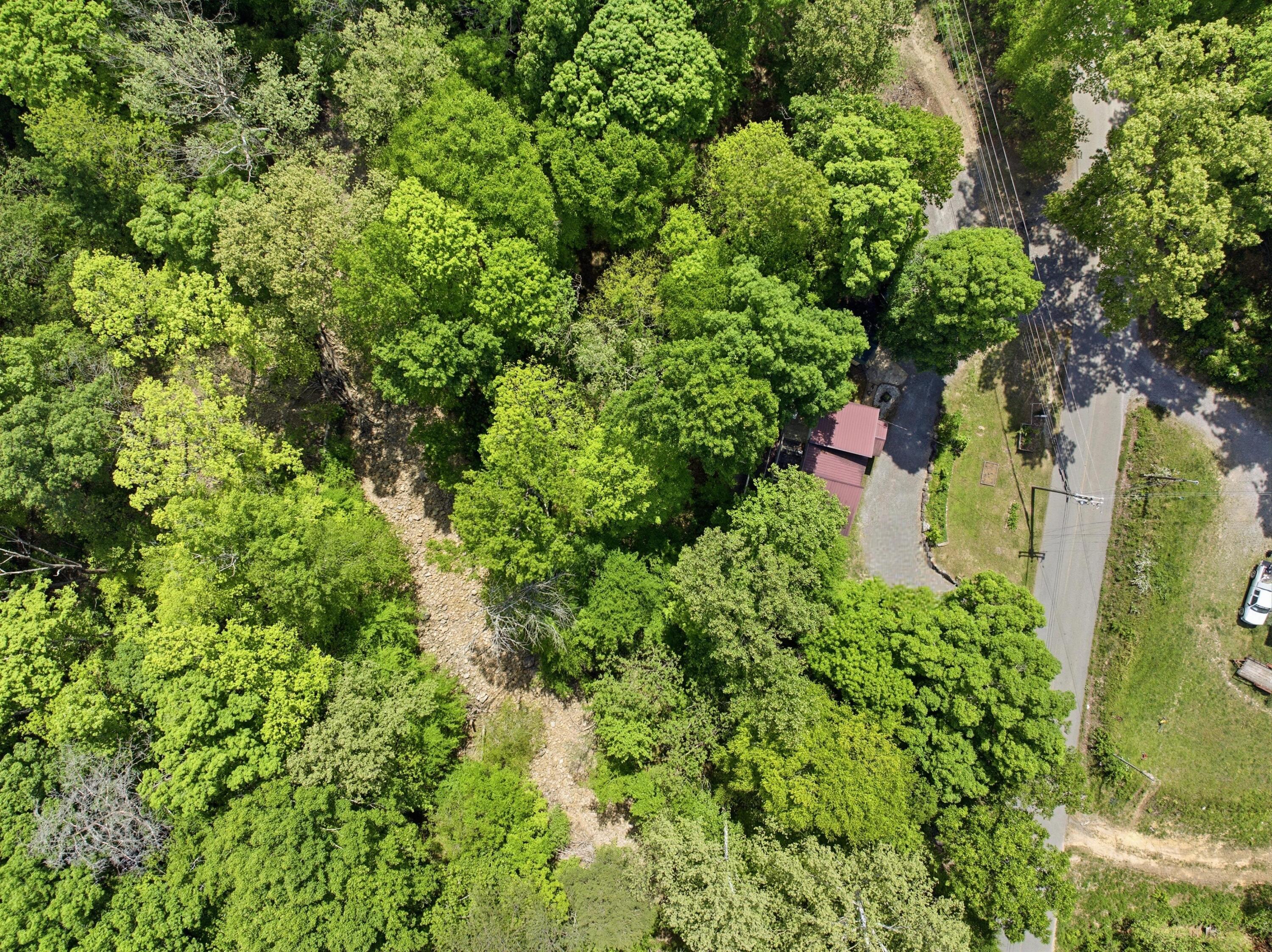 134 Old Union Road Dunlap, TN 37327 - Photo 44 of 51 45-DJI_20260420145525_0510_D_autoremove_