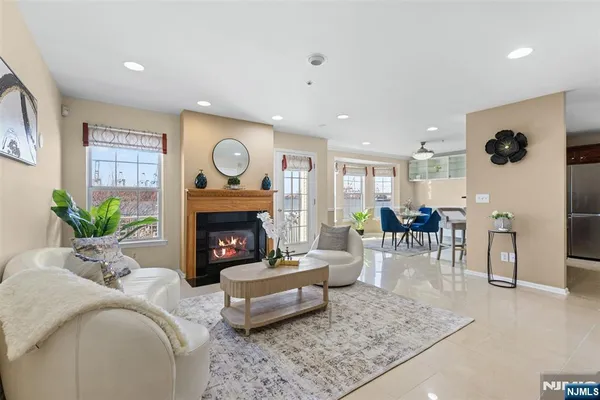 $725,000 | 5 Maritime Way, Bayonne, NJ 07002