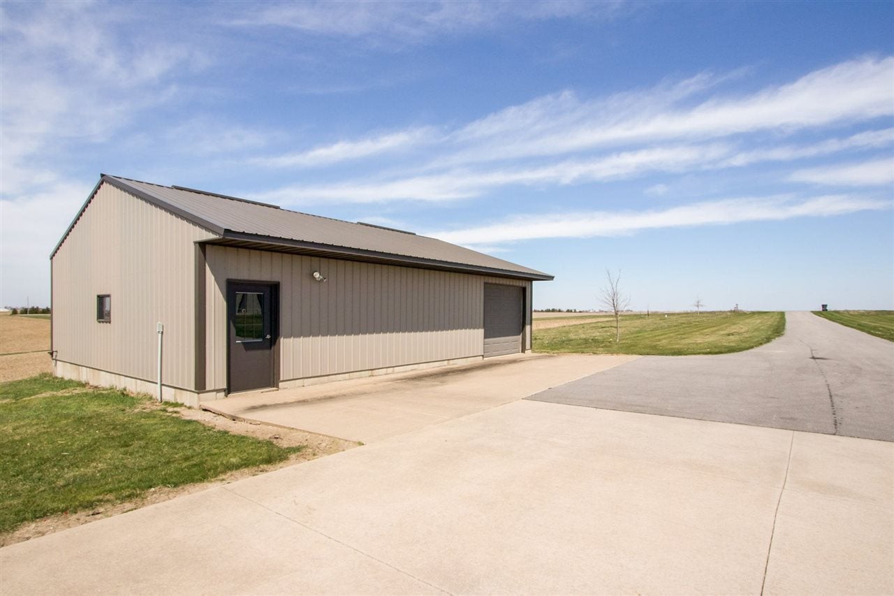 3331 Bayertown Road Southwest Riverside, IA 52327 - Photo 41 of 46 Gallery Image 41