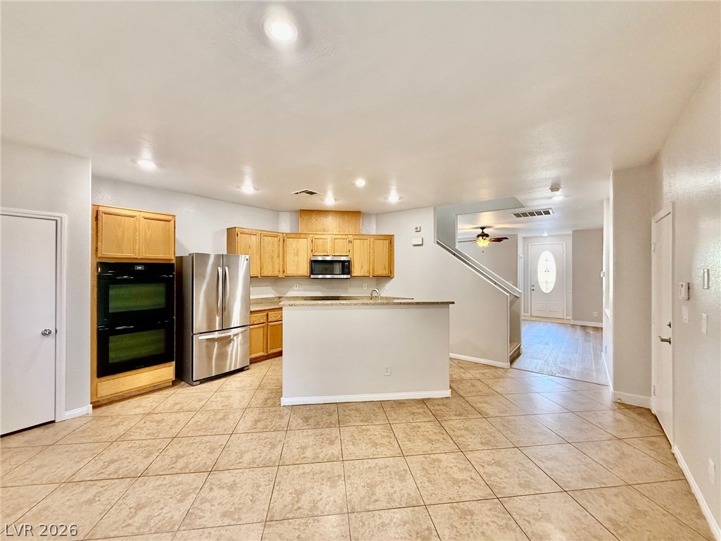11135 Ranch Valley Street Las Vegas, NV 89179 - Photo 7 of 22