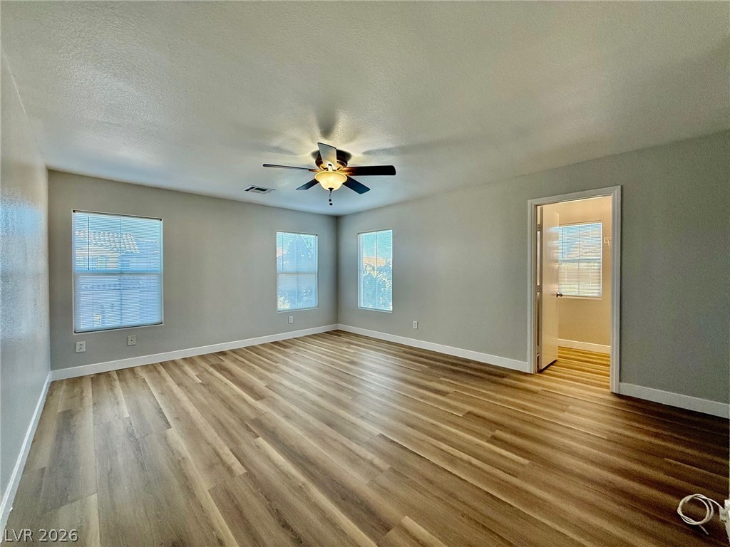 11135 Ranch Valley Street Las Vegas, NV 89179 - Photo 10 of 22