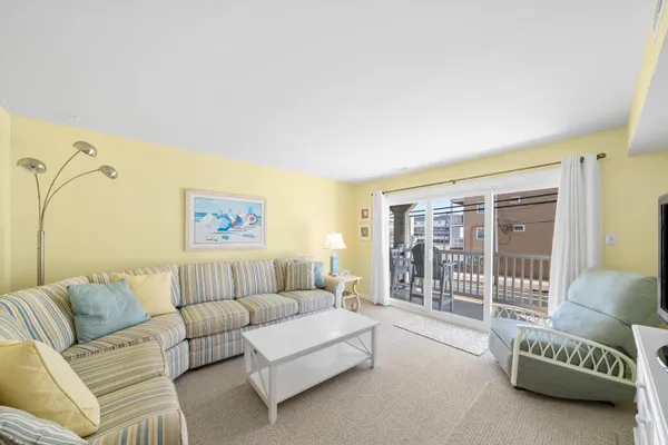$899,999 | 3502 Landis Avenue, Unit 1, Sea Isle City, NJ 08243