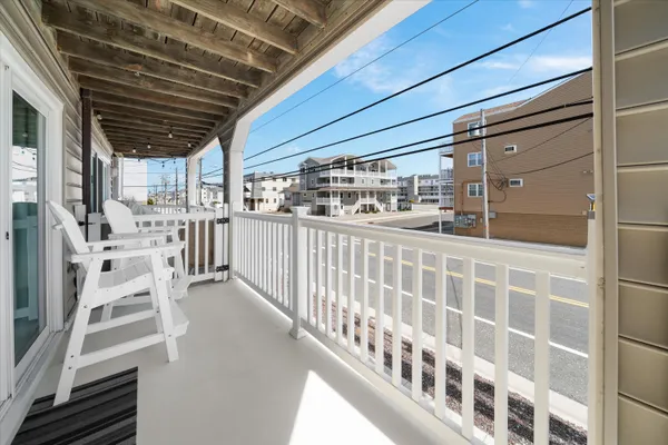 $899,999 | 3502 Landis Avenue, Unit 1, Sea Isle City, NJ 08243