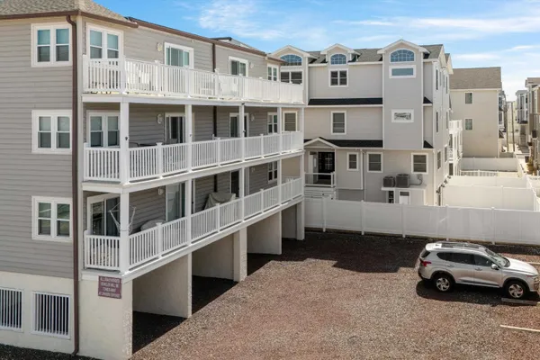 $899,999 | 3502 Landis Avenue, Unit 1, Sea Isle City, NJ 08243