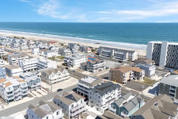 $899,999 | 3502 Landis Avenue, Unit 1, Sea Isle City, NJ 08243