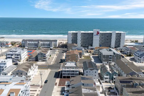 $899,999 | 3502 Landis Avenue, Unit 1, Sea Isle City, NJ 08243