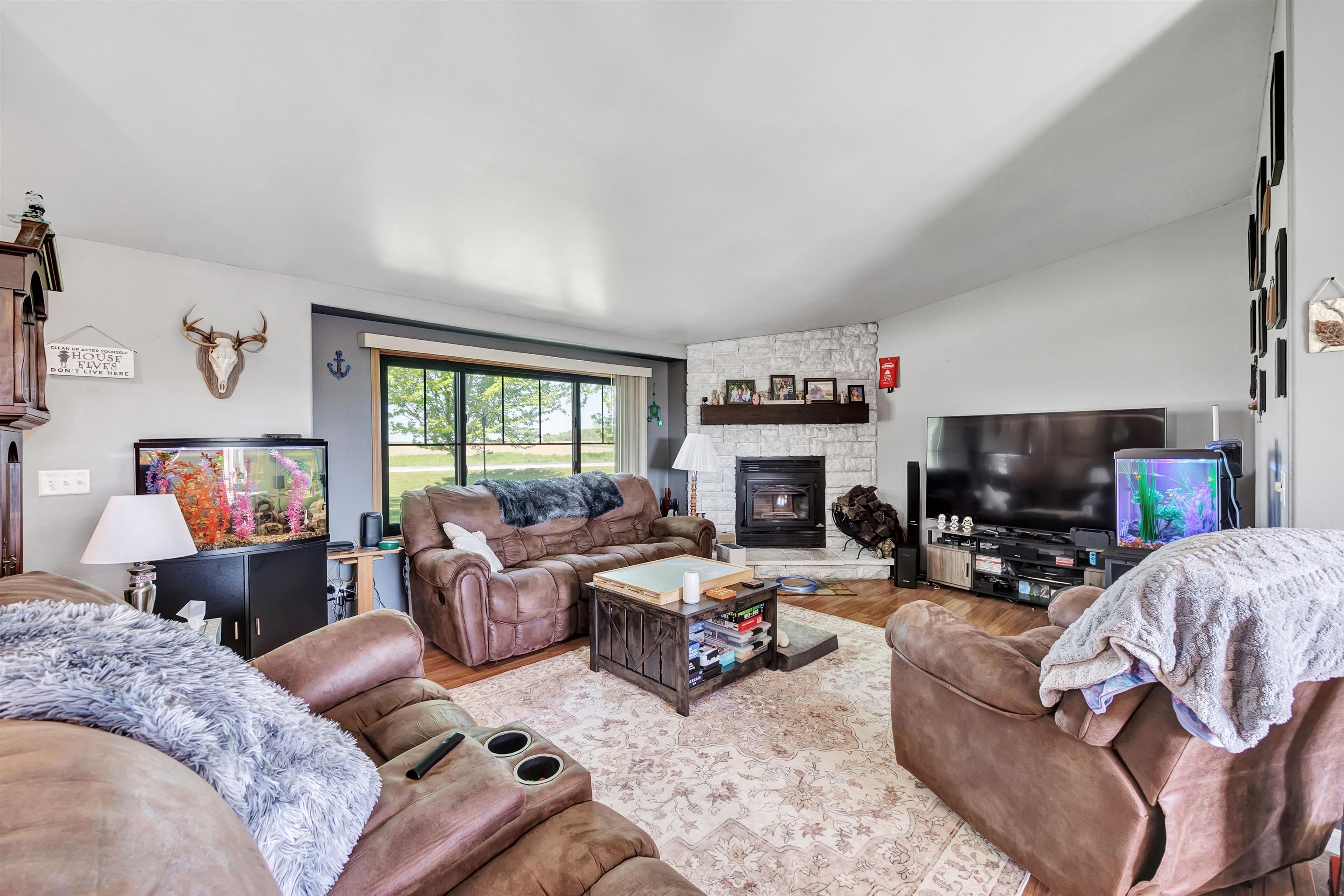 6141 Morrison Road De Pere, WI 54115 - Photo 4 of 40