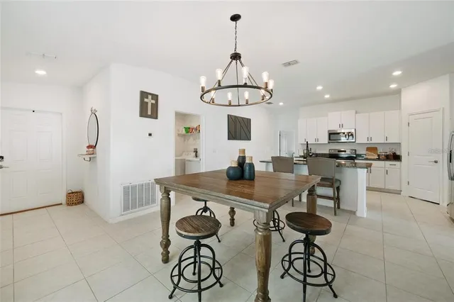 $2,550 | 5517 Blue Azure Drive, Wimauma, FL 33598