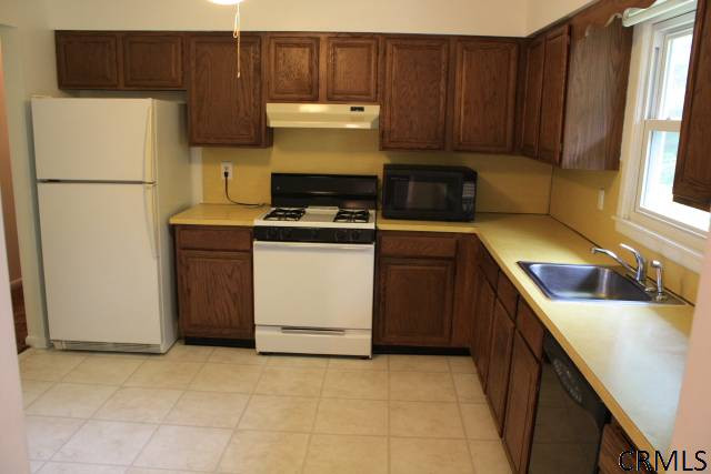 16 Hyspot Road Greenfield, NY 12833 - Photo 5 of 15 Photo 5