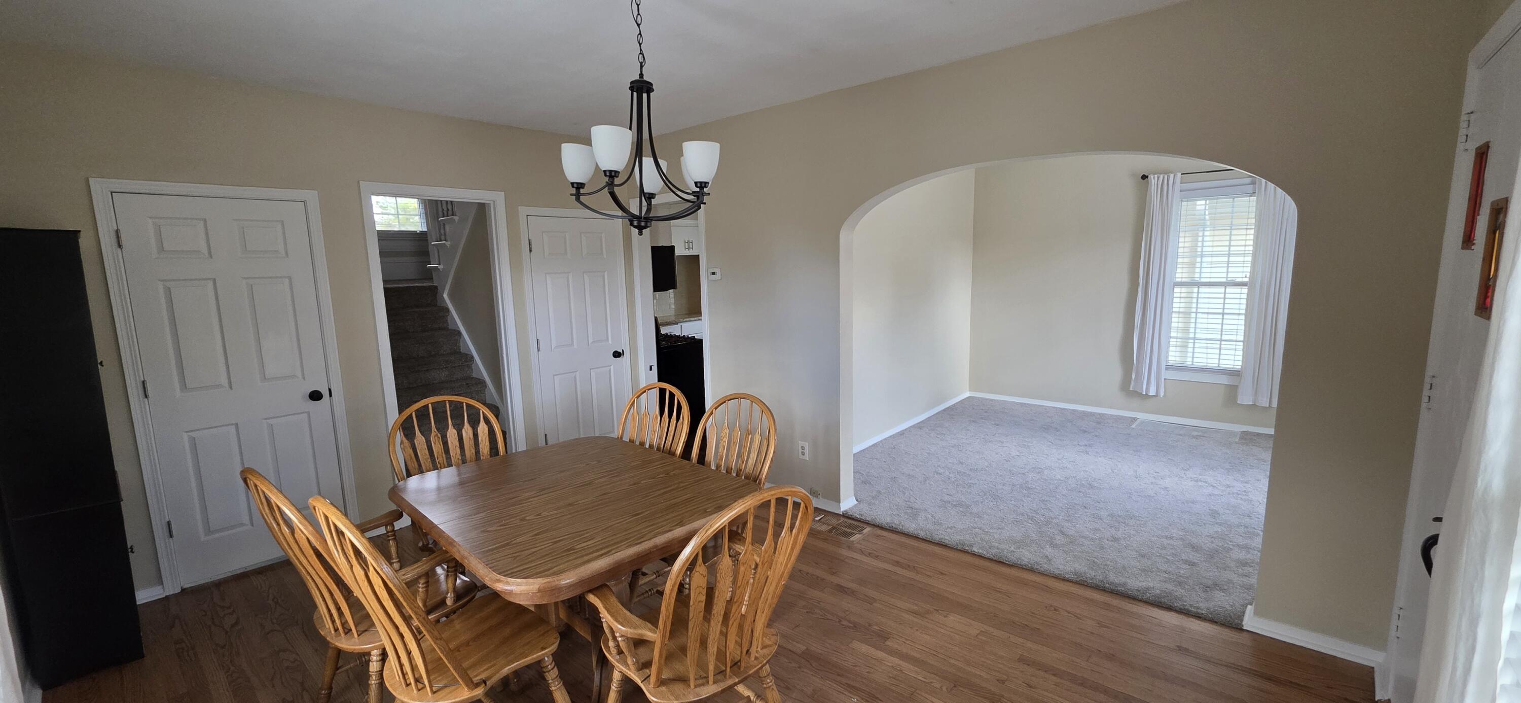 1546 Hayes Avenue Racine, WI 53405 - Photo 13 of 27 Dining room