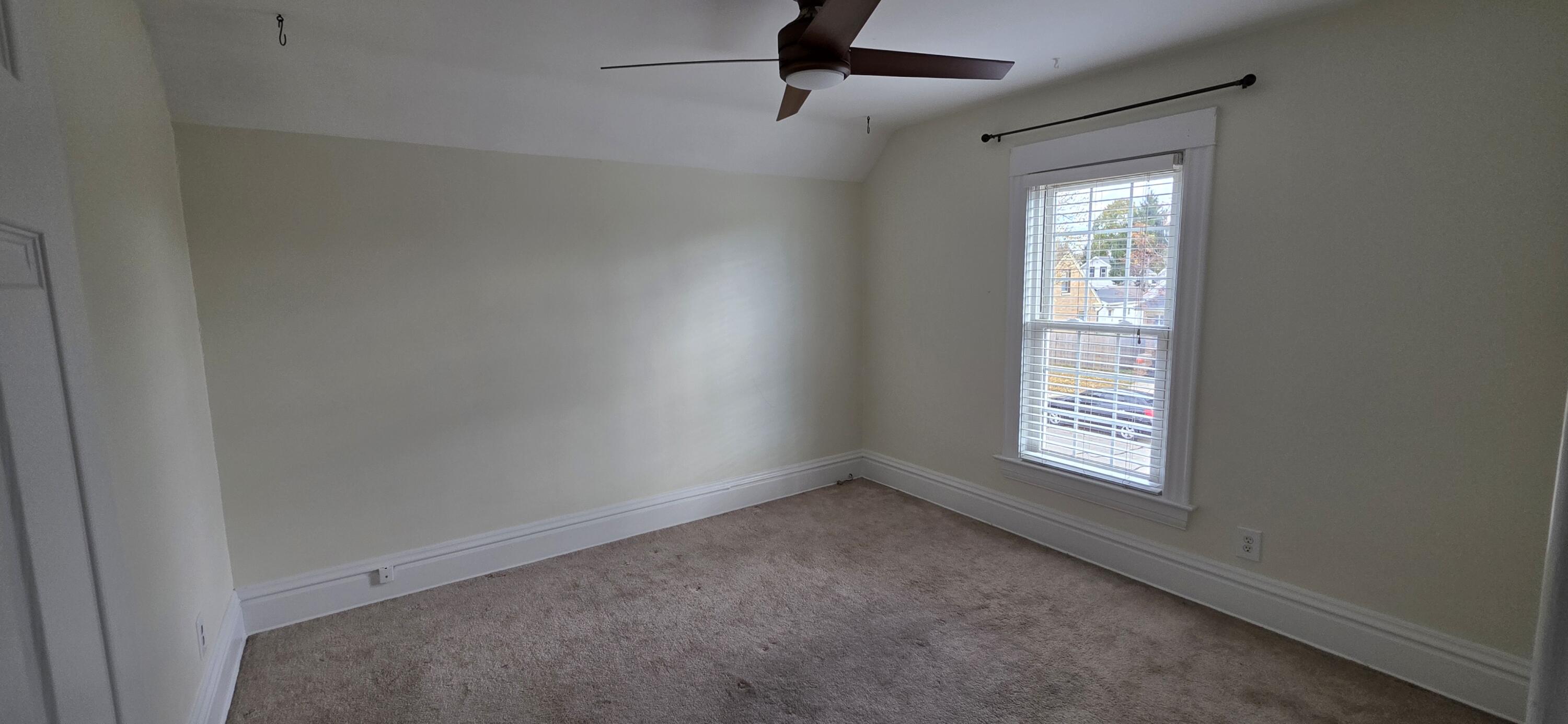 1546 Hayes Avenue Racine, WI 53405 - Photo 18 of 27 Master