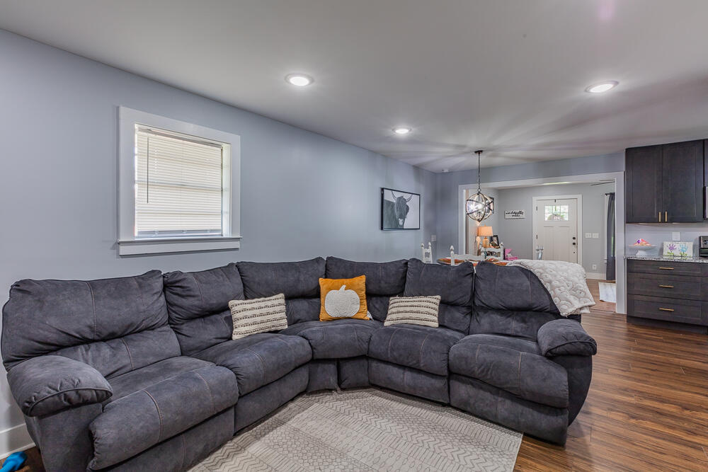 107 Pleasant Hill Drive Dalton, GA 30721 - Photo 14 of 31 107 Pleasant Hill Drive HD-22