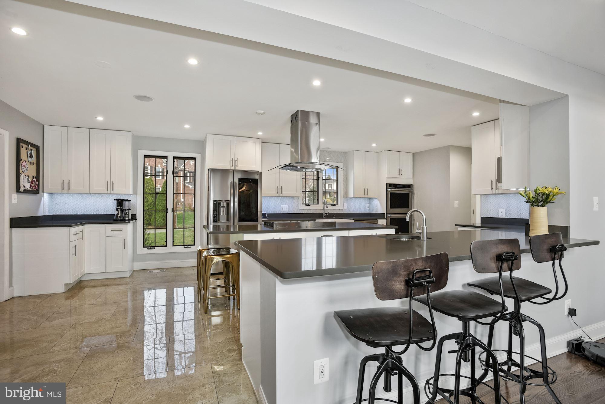 6313 Old Chesterbrook Road McLean, VA 22101 - Photo 16 of 51 Kitchen