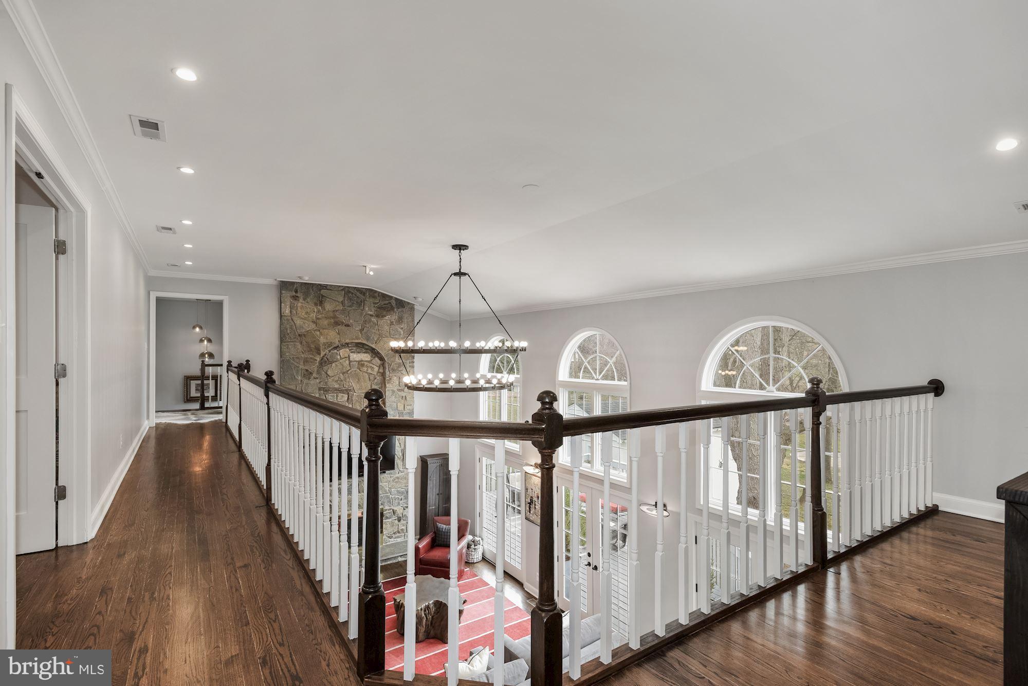 6313 Old Chesterbrook Road McLean, VA 22101 - Photo 28 of 51 Upper Level