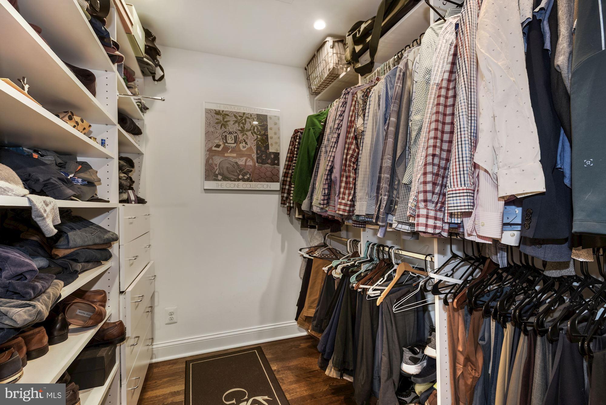 6313 Old Chesterbrook Road McLean, VA 22101 - Photo 33 of 51 Owner's Walk-in Closet