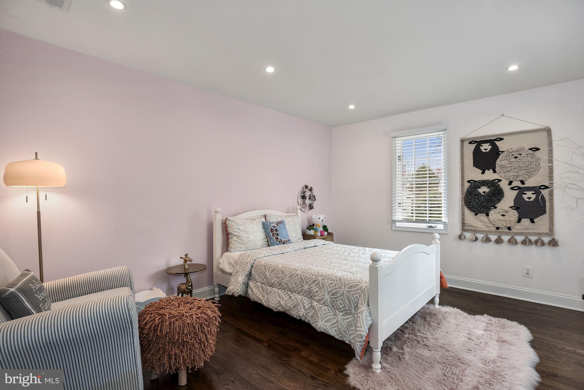 6313 Old Chesterbrook Road McLean, VA 22101 - Photo 38 of 51 Bedroom 3 Suite