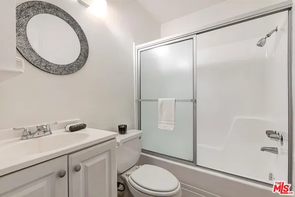 $435,000 | 7651 Reseda Boulevard, Unit 3T, Reseda, CA 91335