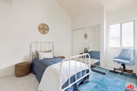 $475,000 | 7651 Reseda Boulevard, Unit 3T, Reseda, CA 91335