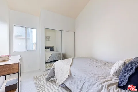 $475,000 | 7651 Reseda Boulevard, Unit 3T, Reseda, CA 91335