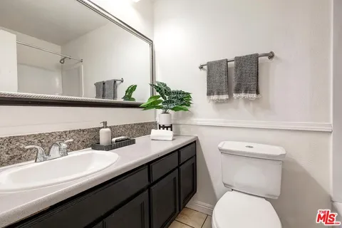 $475,000 | 7651 Reseda Boulevard, Unit 3T, Reseda, CA 91335