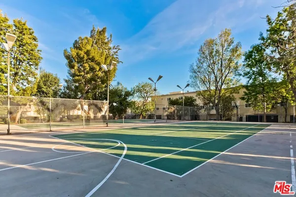 $435,000 | 7651 Reseda Boulevard, Unit 3T, Reseda, CA 91335