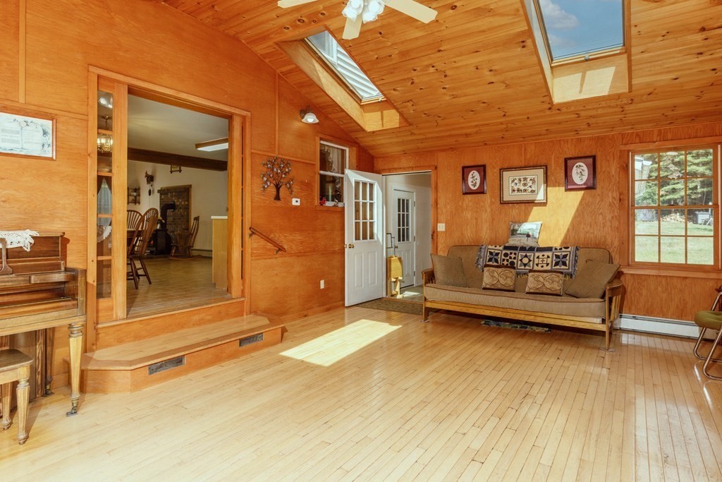 260 E Road Orange, MA 01364 - Photo 7 of 35