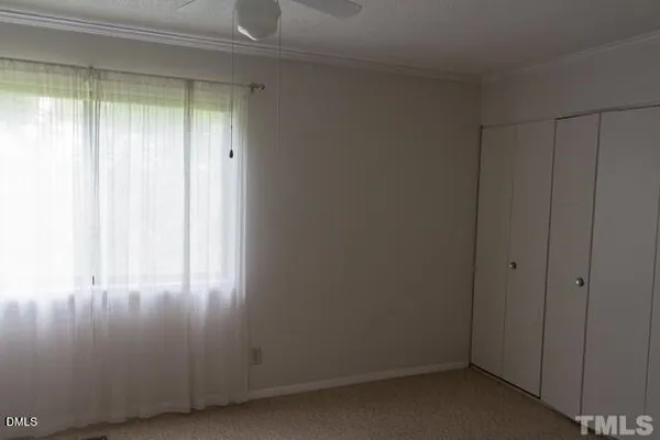 $1,800 | 220 Elizabeth Street, Unit G10, Chapel Hill, NC 27514