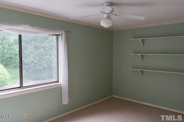 $1,800 | 220 Elizabeth Street, Unit G10, Chapel Hill, NC 27514