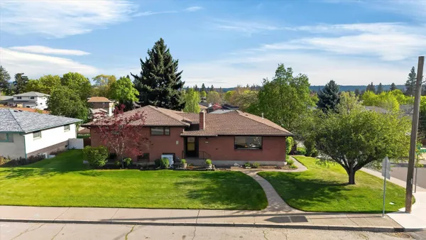 $499,900 | 2337 West Longfellow Avenue, Spokane, WA 99205