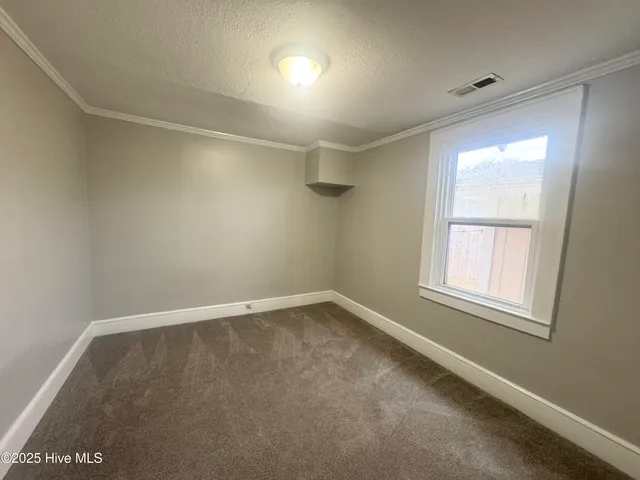 $1,317 | 307 West Cypress Street, Elizabeth City, NC 27909