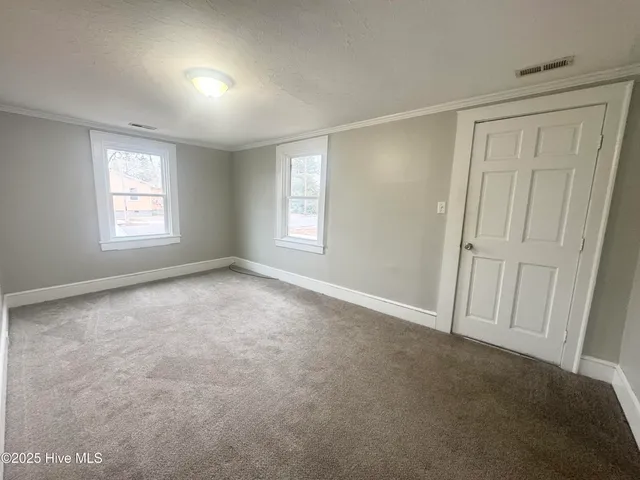 $1,317 | 307 West Cypress Street, Elizabeth City, NC 27909