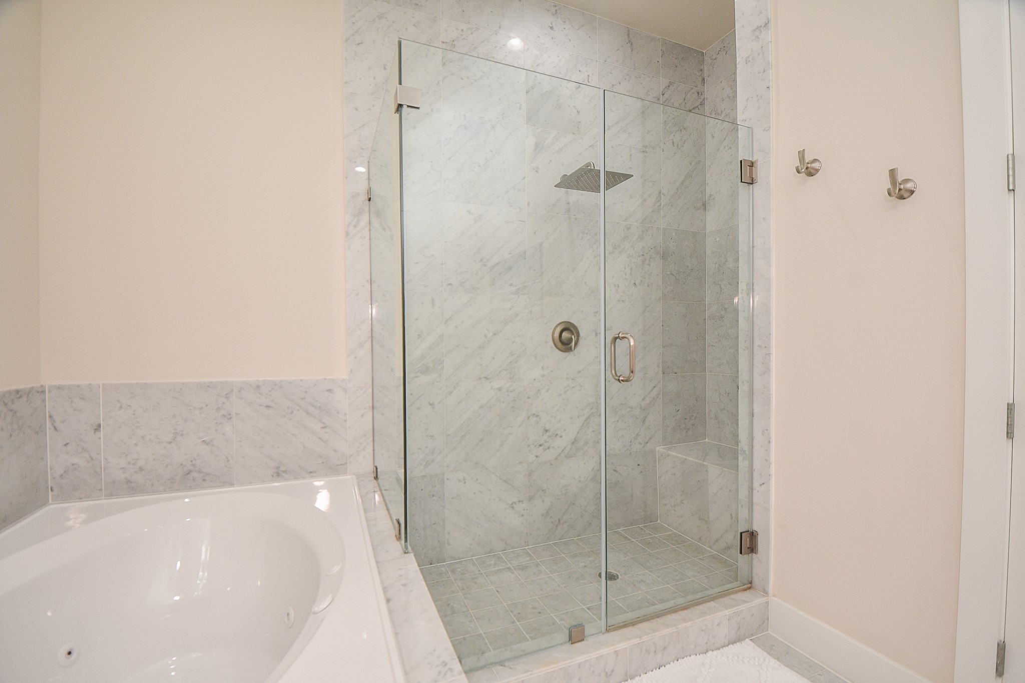 1204 Fowler Street Houston, TX 77007 - Photo 18 of 23 a bathroom with a shower