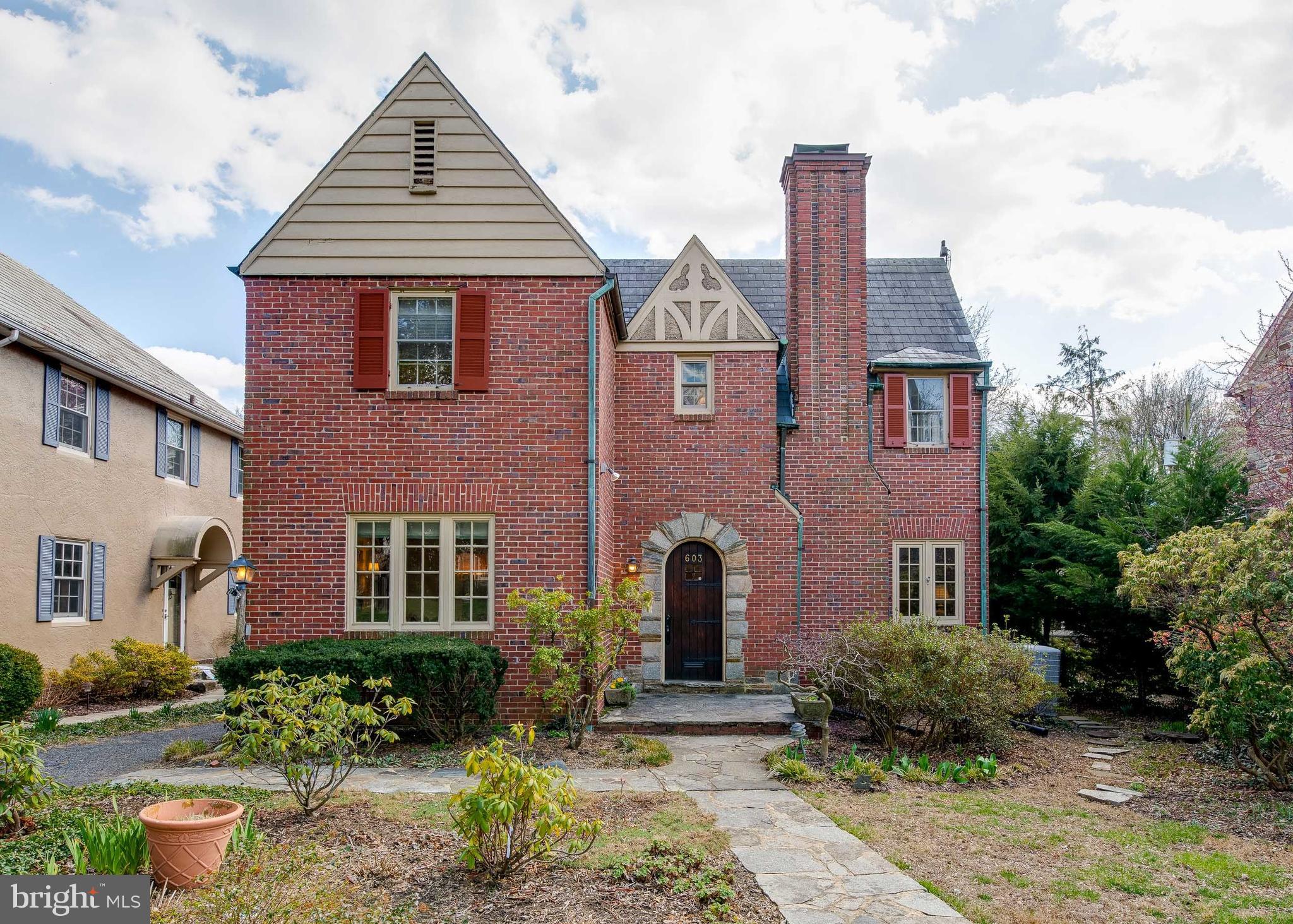 603 Stoneleigh Road Baltimore, MD 21212 - Photo 1 of 42