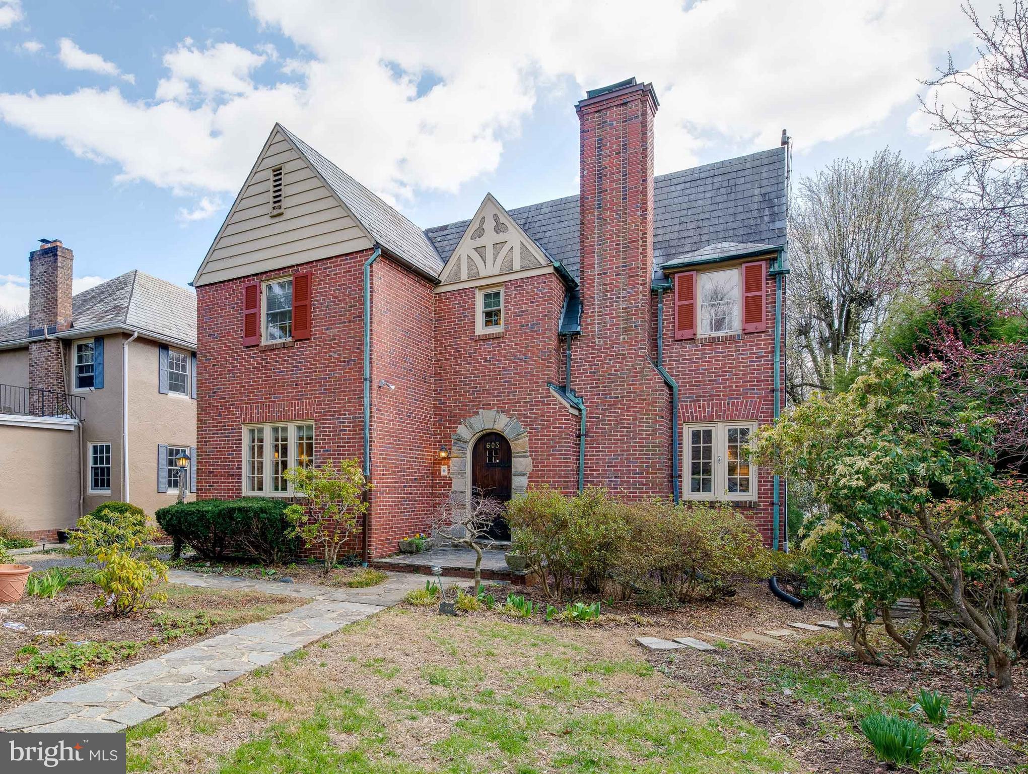 603 Stoneleigh Road Baltimore, MD 21212 - Photo 2 of 42