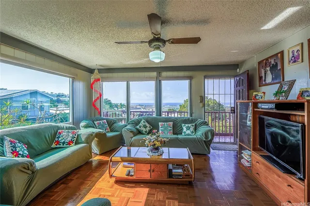 $988,000 | 92-691 Wainohia Way, Kapolei, HI 96707