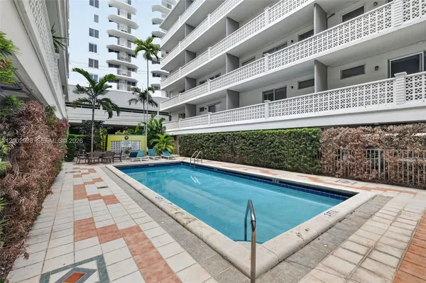 $225,000 | 1620 West Avenue, Unit 204, Miami Beach, FL 33139