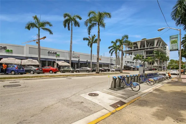 $225,000 | 1620 West Avenue, Unit 204, Miami Beach, FL 33139