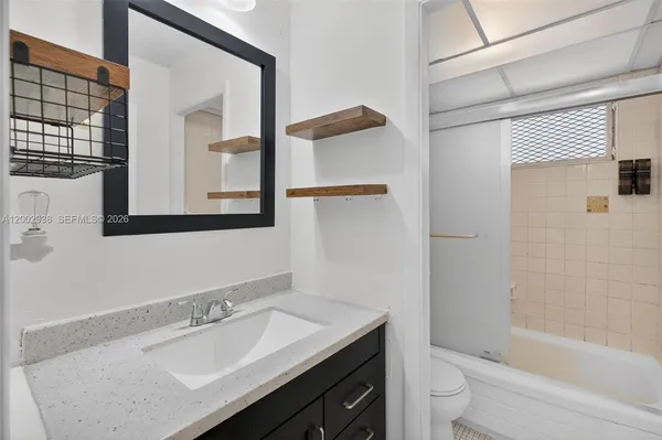 $225,000 | 1620 West Avenue, Unit 204, Miami Beach, FL 33139