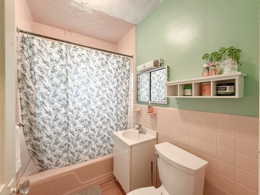 97-99 Wellsmere Road Boston, MA 02131 - Photo 11 of 26 Gallery Image 11