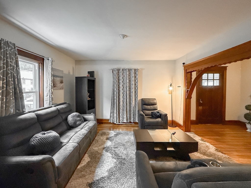 97-99 Wellsmere Road Boston, MA 02131 - Photo 5 of 26 Gallery Image 5
